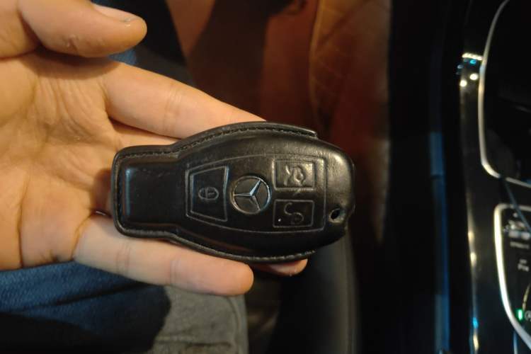 Used Mercedes-Benz C-Class 2018 C 200 4MATIC Coupe Vehicle Key