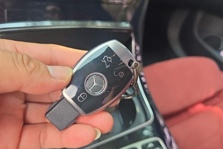 Used Mercedes-Benz C-Class 2018 C 200 Sport Edition Vehicle Key