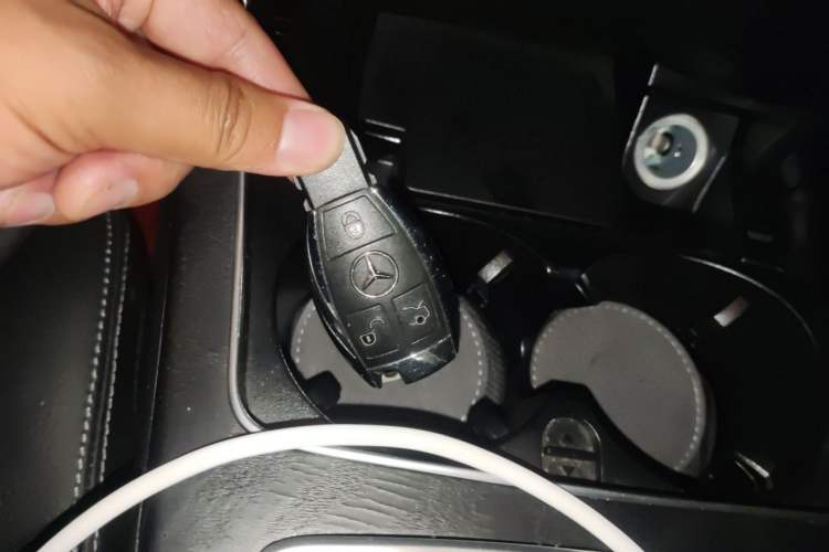 Used Mercedes-Benz C-Class 2018 C 180 L Fashion Edition Sport Version Vehicle Key