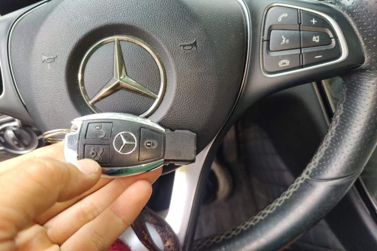Used Mercedes-Benz C-Class 2018 C 200 L Sport Edition Vehicle Key