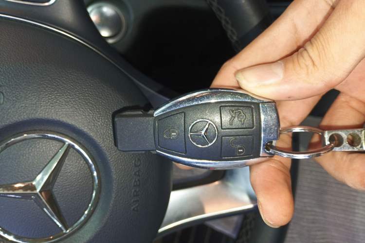 Used Mercedes-Benz C-Class 2018 C 200 L Sport Edition Vehicle Key