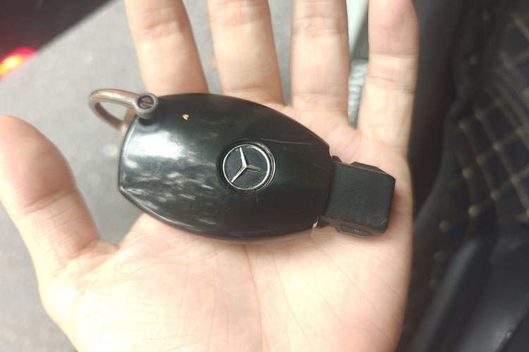 Used Mercedes-Benz C-Class 2018 C 200 Sport Edition Vehicle Key