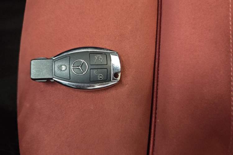 Used Mercedes-Benz C-Class 2018 C 200 Sport Edition Vehicle Key