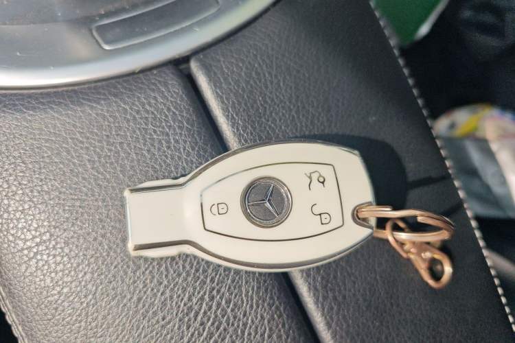 Used Mercedes-Benz C-Class 2018 C 200 L Sport Edition Vehicle Key