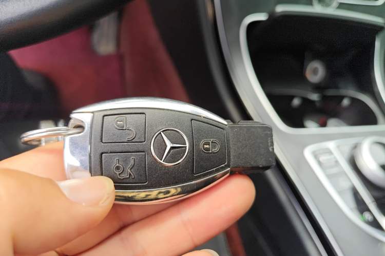 Used Mercedes-Benz C-Class 2018 C 180 L Fashion Edition Sport Version Vehicle Key