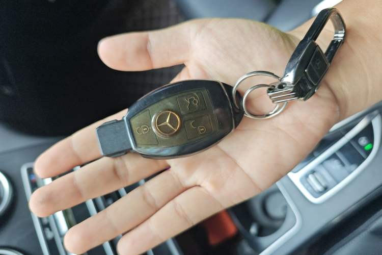 Used Mercedes-Benz C-Class 2018 C 180 L Fashion Edition Sport Version Vehicle Key