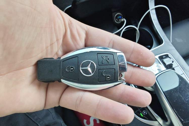 Used Mercedes-Benz C-Class 2018 C 200 L Sport Edition Vehicle Key