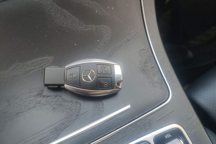 Used Mercedes-Benz C-Class 2018 C 200 L Sport Edition Vehicle Key