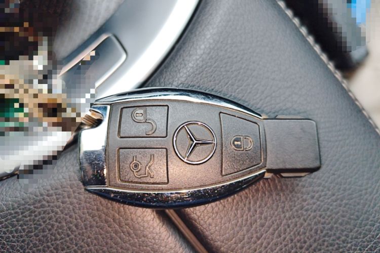 Used Mercedes-Benz C-Class 2018 C 180 L Fashion Edition Sport Version Vehicle Key