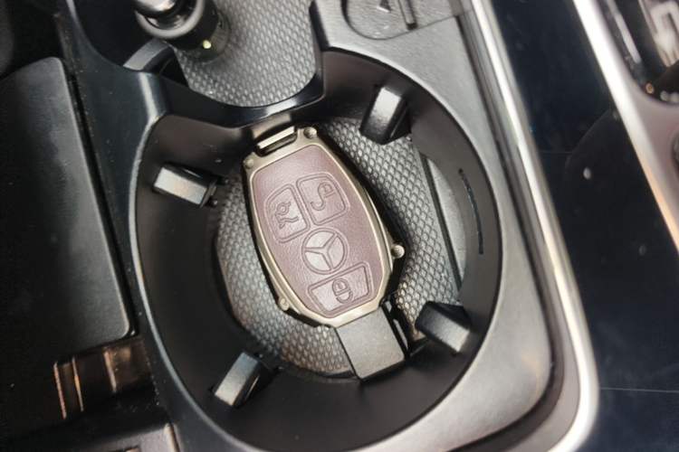 Used Mercedes-Benz C-Class 2018 C 200 Sport Edition Vehicle Key