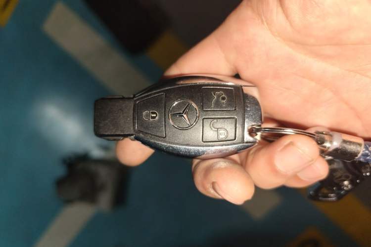 Used Mercedes-Benz C-Class 2018 C 200 Sport Edition Vehicle Key