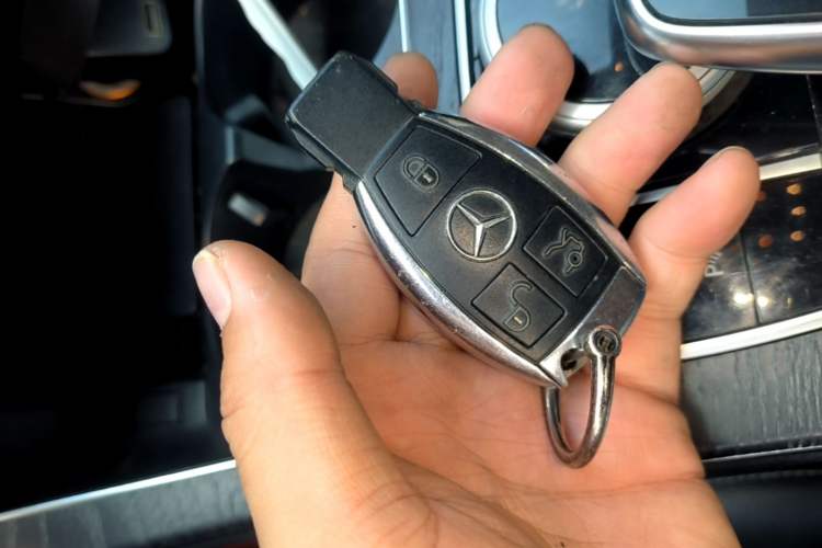 Used Mercedes-Benz C-Class 2018 C 180 L Fashion Edition Sport Version Vehicle Key