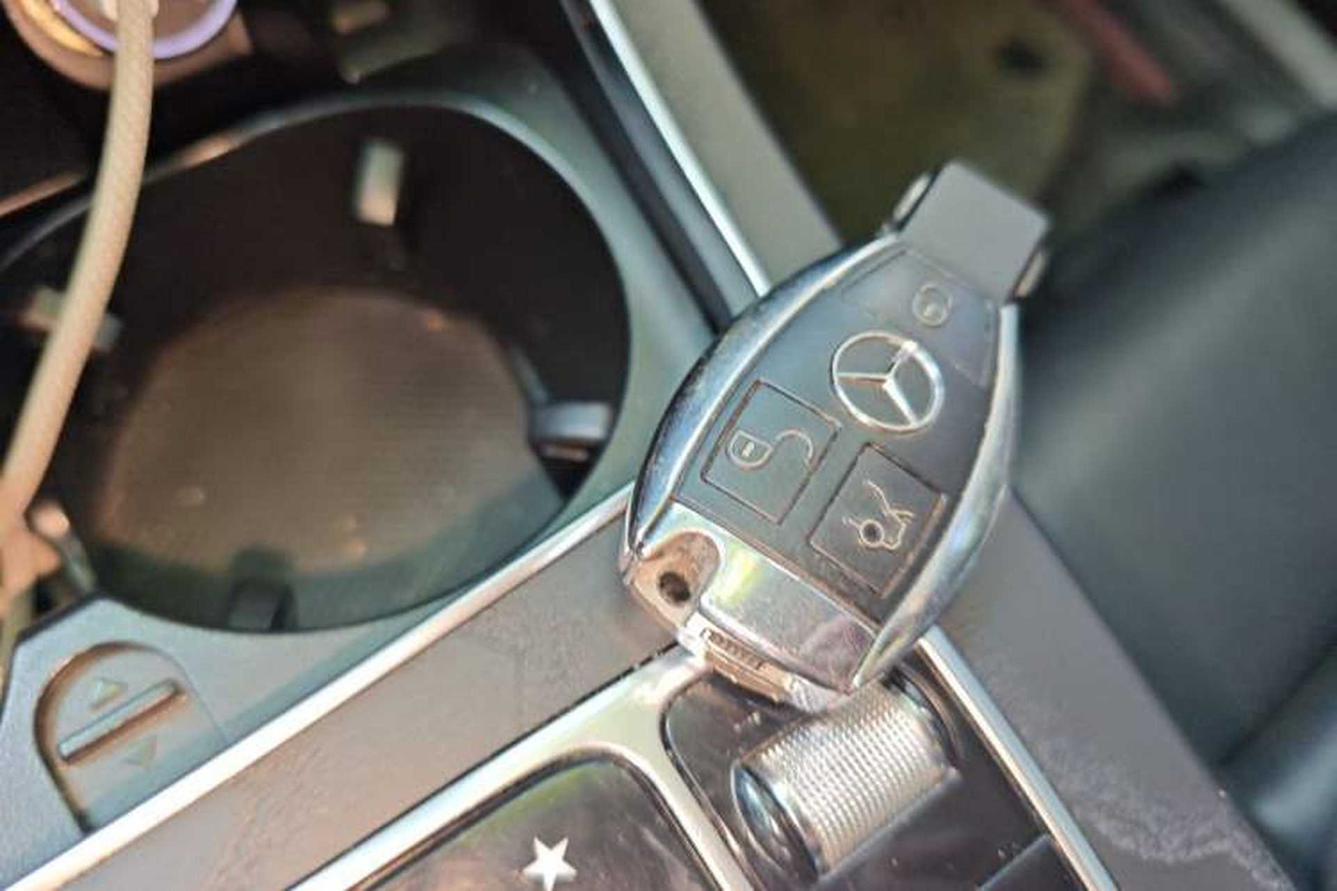 Used Mercedes-Benz C-Class 2018 C 180 L Fashion Edition Sport Version Vehicle Key