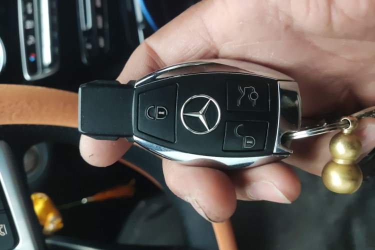 Used Mercedes-Benz C-Class 2018 C 200 Sport Edition Vehicle Key