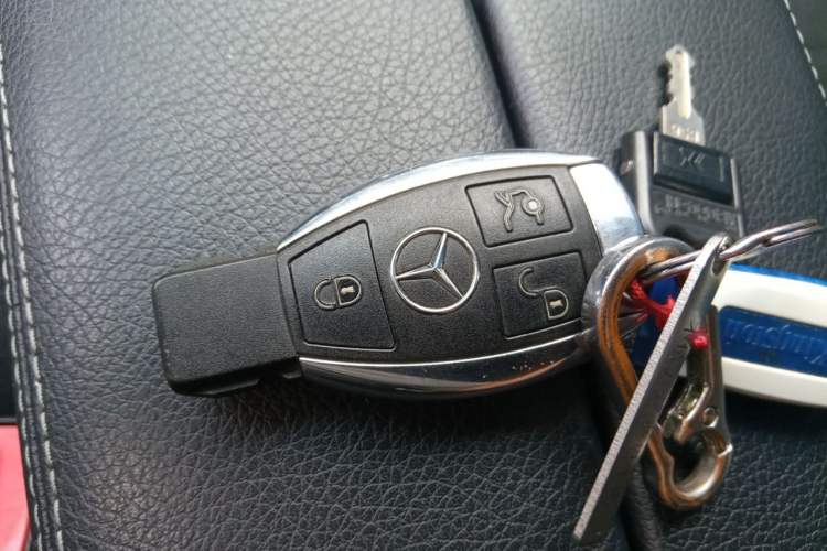 Used Mercedes-Benz C-Class 2018 C 200 Sport Edition Vehicle Key