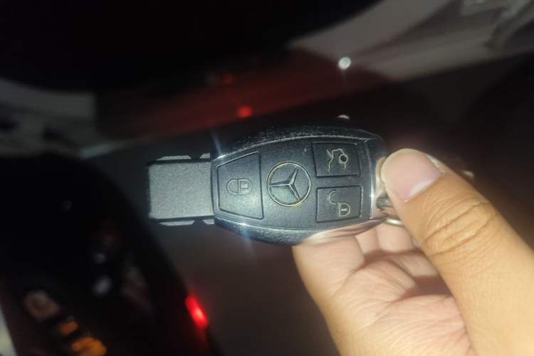 Used Mercedes-Benz C-Class 2018 C 200 Sport Edition Vehicle Key