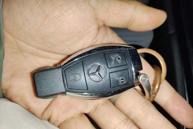 Used Mercedes-Benz C-Class 2018 C 200 L Sport Edition Vehicle Key