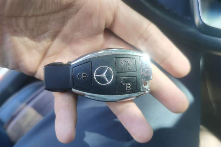 Used Mercedes-Benz C-Class 2018 C 180 L Fashion Edition Sport Version Vehicle Key