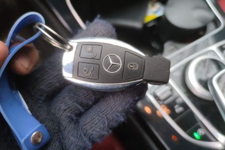 Used Mercedes-Benz C-Class 2018 C 200 Sport Edition Vehicle Key