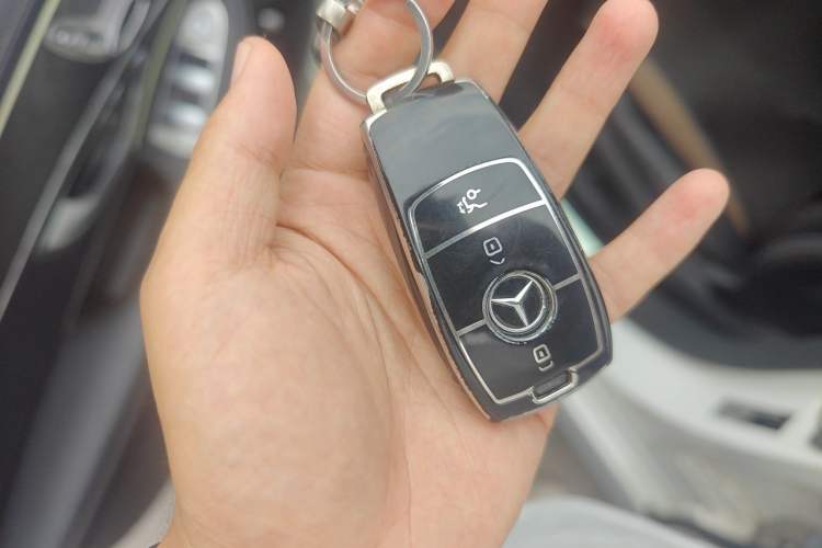 Used Mercedes-Benz C-Class 2018 C 180 L Fashion Edition Sport Version Vehicle Key