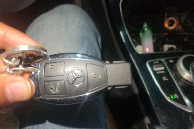 Used Mercedes-Benz C-Class 2018 C 200 4MATIC Coupe Vehicle Key