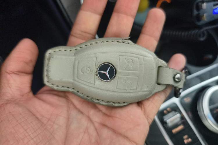Used Mercedes-Benz C-Class 2018 C 200 L Sport Edition Vehicle Key