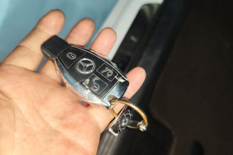 Used Mercedes-Benz C-Class 2018 C 200 Estate Vehicle Key