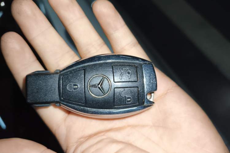 Used Mercedes-Benz C-Class 2018 C 200 L Sport Edition Vehicle Key