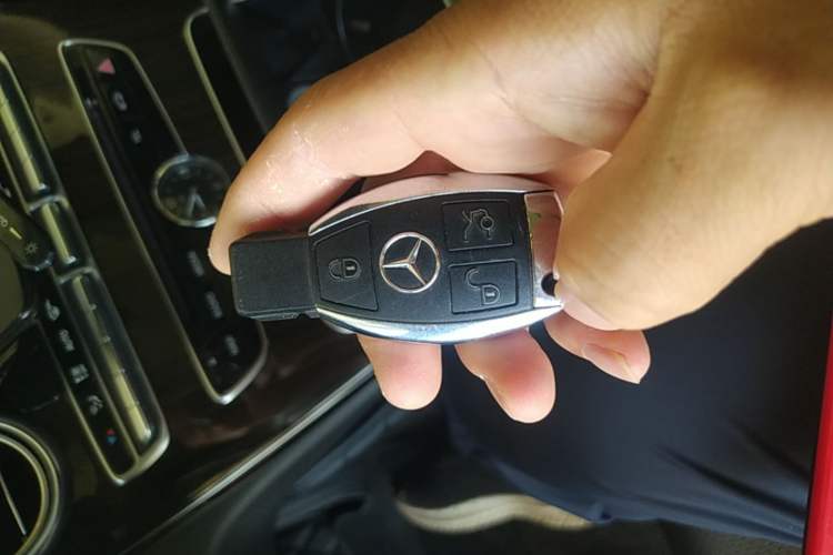 Used Mercedes-Benz C-Class 2018 C 200 L Vehicle Key