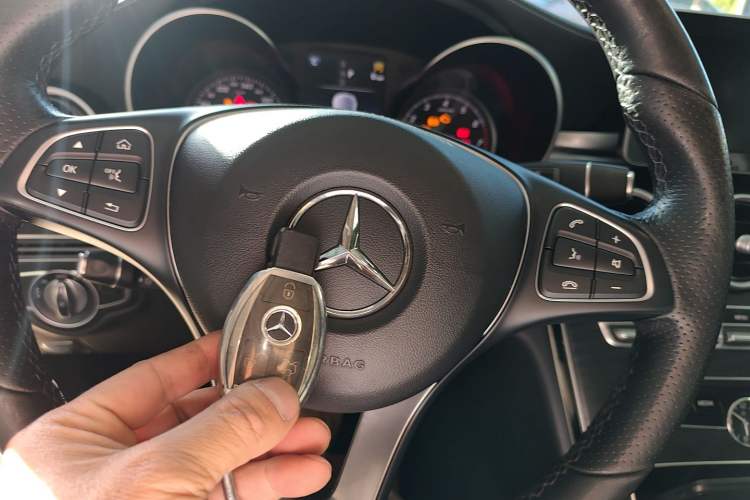 Used Mercedes-Benz C-Class 2018 C 200 L Sport Edition Vehicle Key