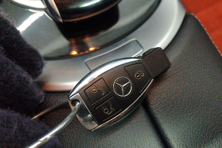 Used Mercedes-Benz C-Class 2018 C 200 Sport Edition Vehicle Key