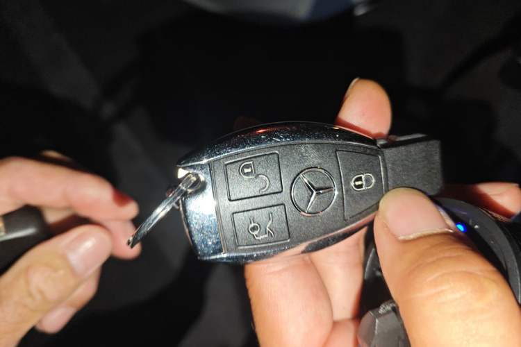 Used Mercedes-Benz C-Class 2018 C 300 Coupe Night Edition Vehicle Key