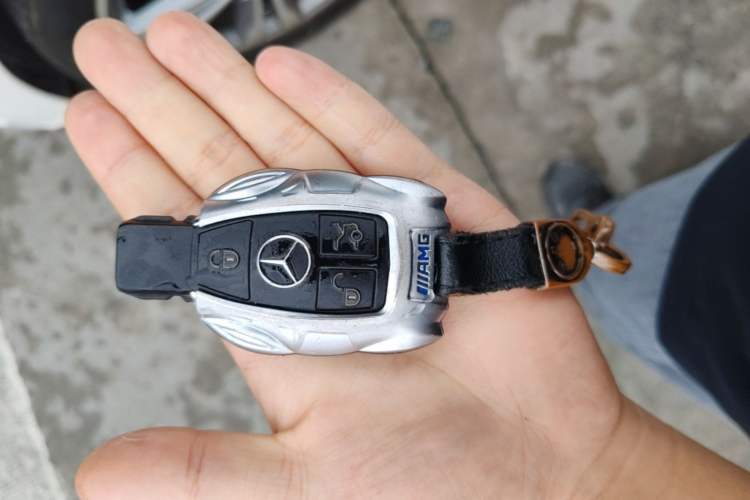 Used Mercedes-Benz C-Class 2018 C 200 L Sport Edition Vehicle Key