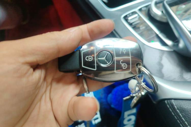 Used Mercedes-Benz C-Class 2018 C 200 L Sport Edition Vehicle Key