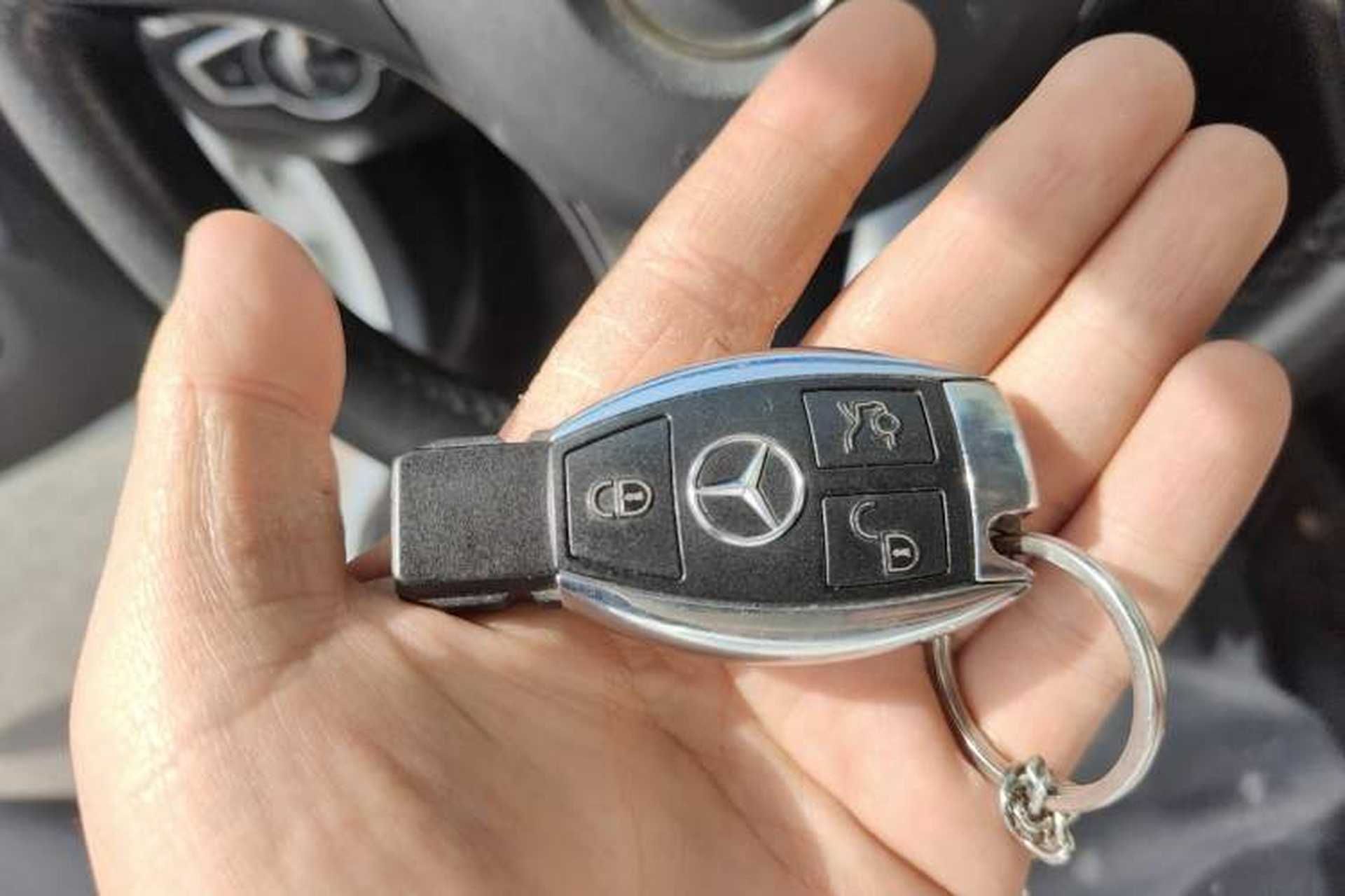 Used Mercedes-Benz C-Class 2018 C 200 L Sport Edition Vehicle Key