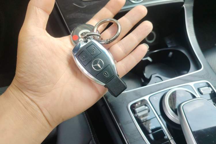 Used Mercedes-Benz C-Class 2018 C 200 L Sport Edition Vehicle Key