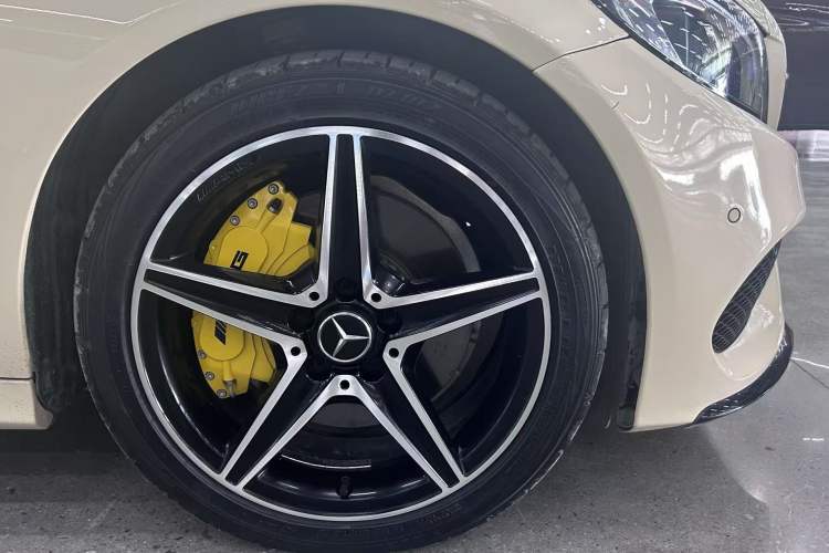 Used Mercedes-Benz C-Class 2018 C 200 Achievement Special Edition Exterior 7
