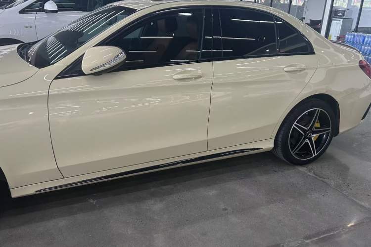 Used Mercedes-Benz C-Class 2018 C 200 Achievement Special Edition Exterior 9