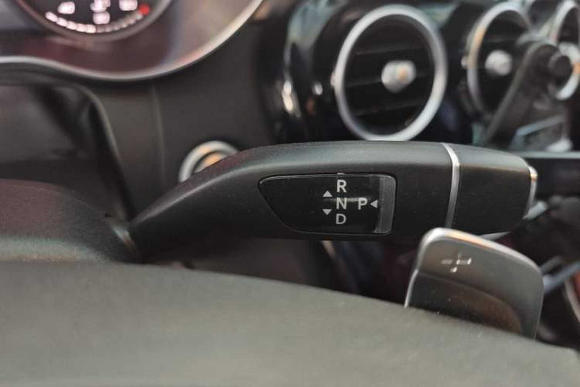 Used Mercedes-Benz C-Class 2018 C 200 Sport Edition Gear Lever