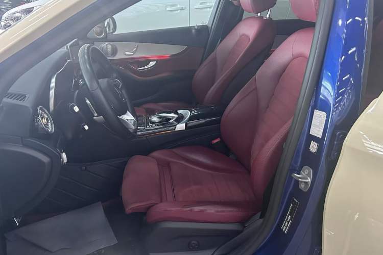 Used Mercedes-Benz C-Class 2018 C 200 Achievement Special Edition Interior 5