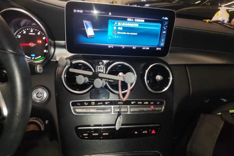Used Mercedes-Benz C-Class 2019 C 260 L Sport Edition Audio And AC Panel