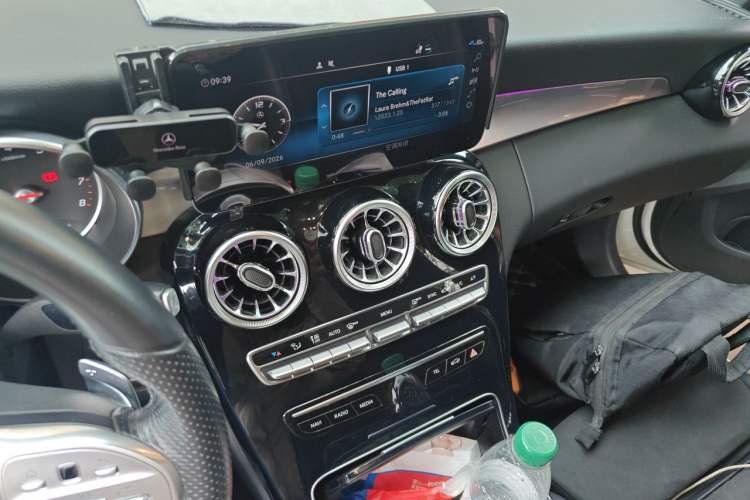 Used Mercedes-Benz C-Class 2019 C 260 Sport Edition Audio And AC Panel