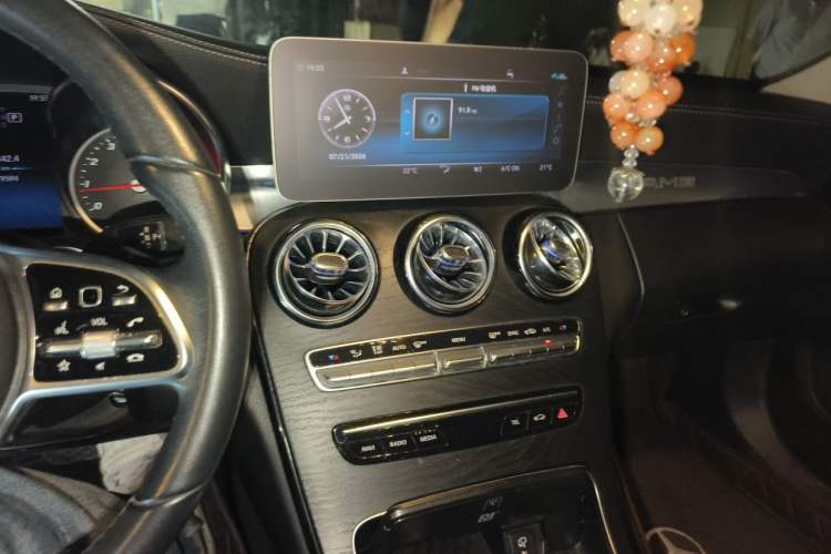 Used Mercedes-Benz C-Class 2019 C 260 L Sport Edition Audio And AC Panel