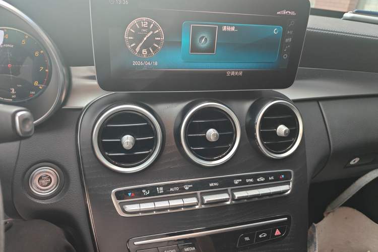 Used Mercedes-Benz C-Class 2019 C 180 L Fashion Edition Sport Version Audio And AC Panel