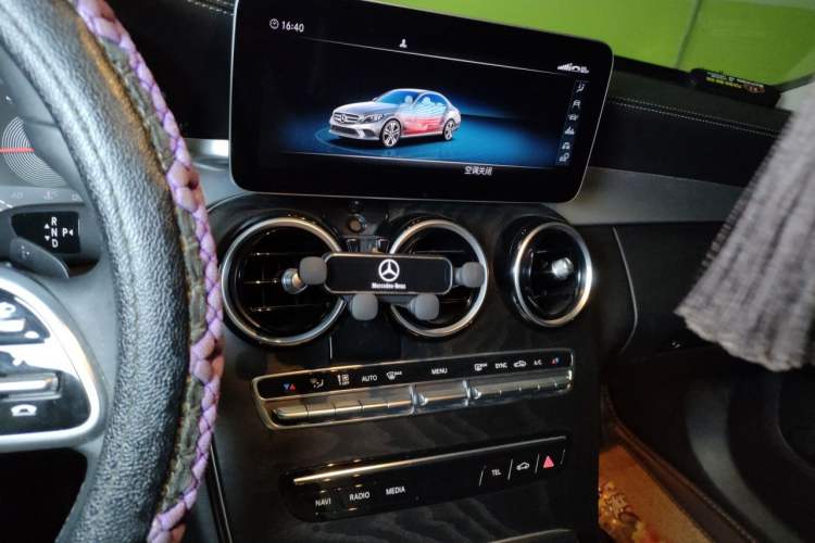 Used Mercedes-Benz C-Class 2019 C 180 L Fashion Edition Sport Version Audio And AC Panel