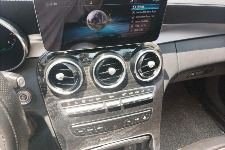 Used Mercedes-Benz C-Class 2019 Restyled C 260 L Sport Edition Audio And AC Panel