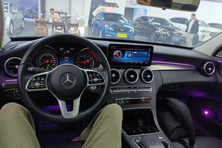 Used Mercedes-Benz C-Class 2019 C 260 L Sport Edition Center Console