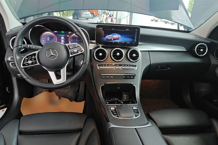 Used Mercedes-Benz C-Class 2019 Restyled C 260 L Sport Edition Center Console