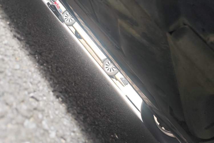 Used Mercedes-Benz C-Class 2019 C 260 Sport Edition Chassis Front Right