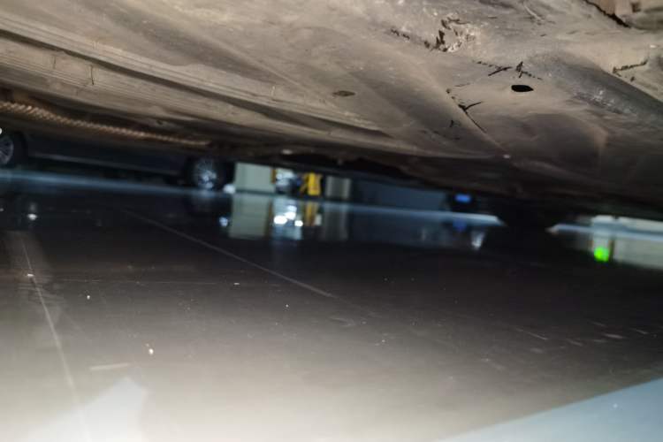 Used Mercedes-Benz C-Class 2019 C 300 station wagon Chassis Rear Right